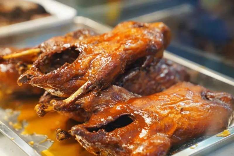 过年就送赵鸭子,乐山美食真巴适 过年就送赵鸭子,乐山美食真巴适