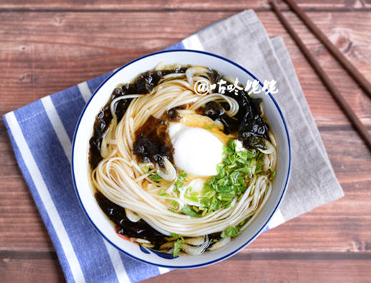紫菜清汤面1 紫菜清汤面1