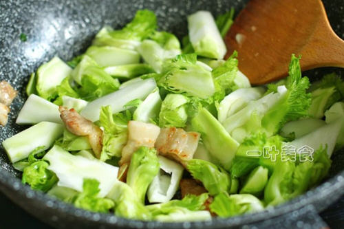 儿菜炒五花肉