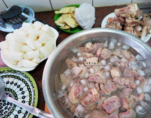 wmf快易锅做白萝卜炖羊肉