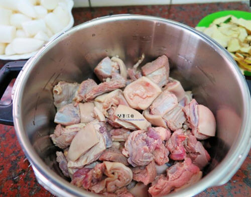 wmf快易锅做白萝卜炖羊肉