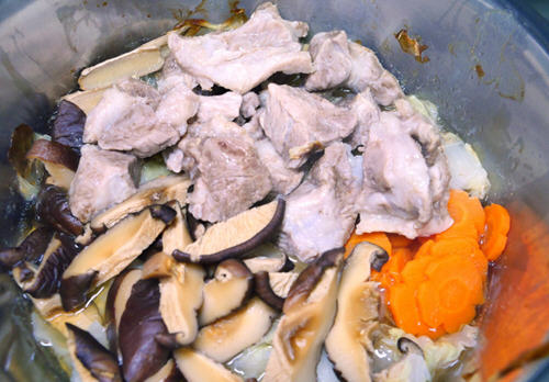 无水白菜猪肉锅（预防感冒）