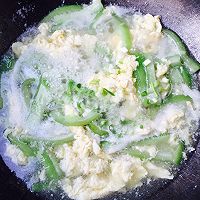 丝瓜蛋汤的做法7 丝瓜蛋汤的做法7