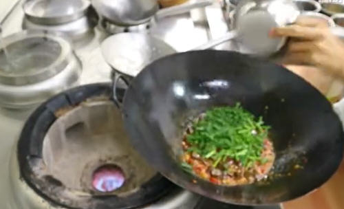 韭菜炒鸭血的正宗做法4 韭菜炒鸭血的正宗做法4