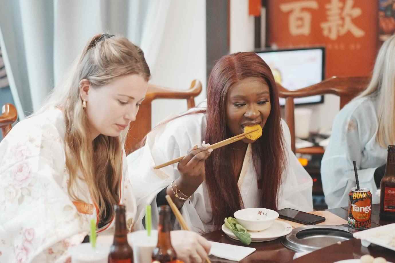 英国香源水饺国粹火锅局！让世界爱上中国味道！