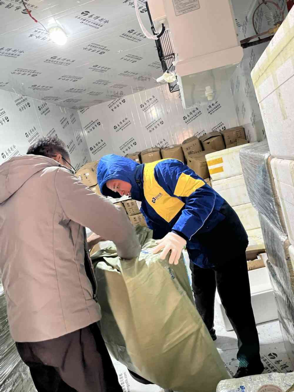 内蒙西北等地牛羊肉外销遇难题,德邦快递多措并举为商户解忧 内蒙西北等地牛羊肉外销遇难题,德邦快递多措并举为商户解忧