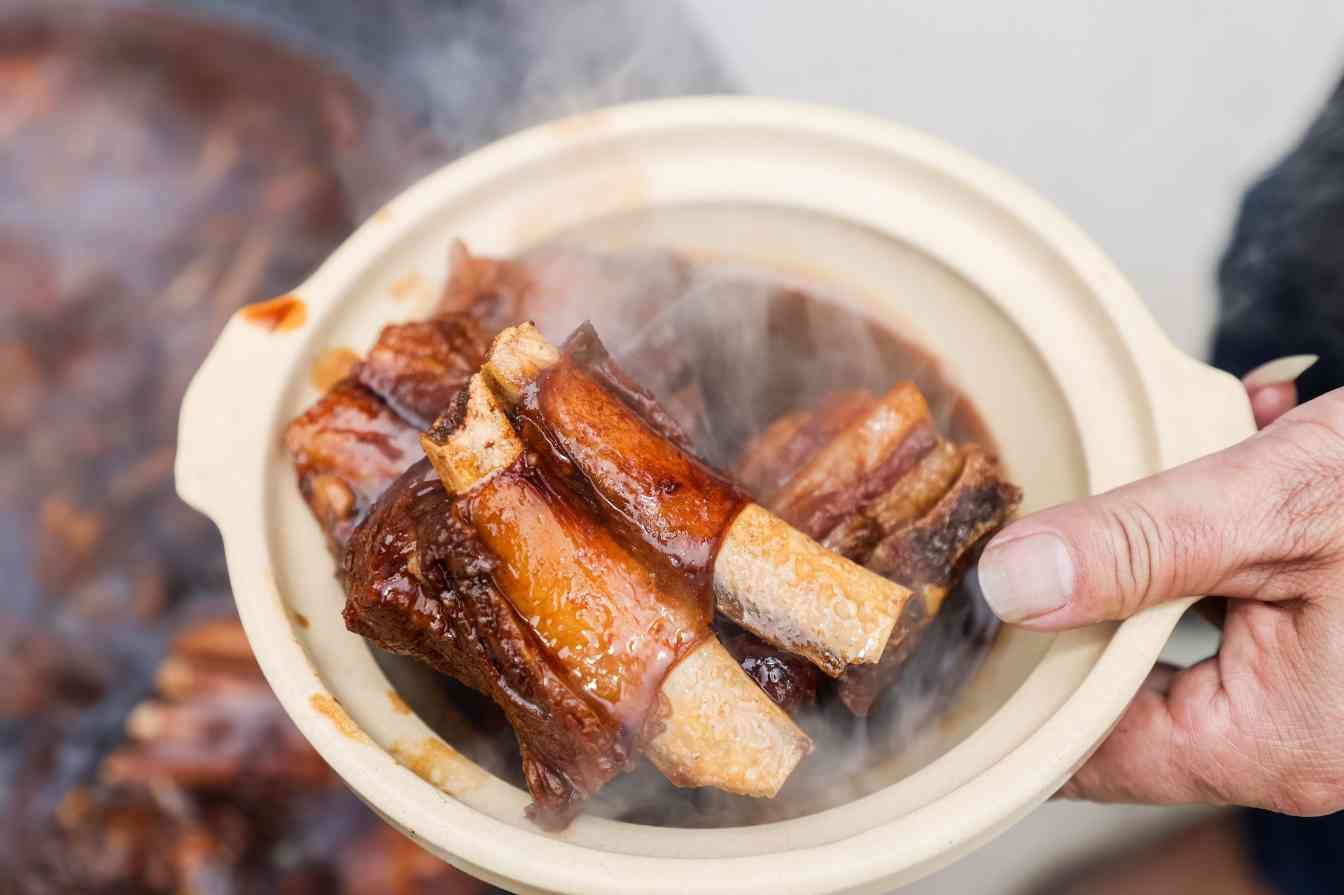 “广济仓”柴火红烧羊肉获得第十三届“羊肉烹饪名厨”称号！