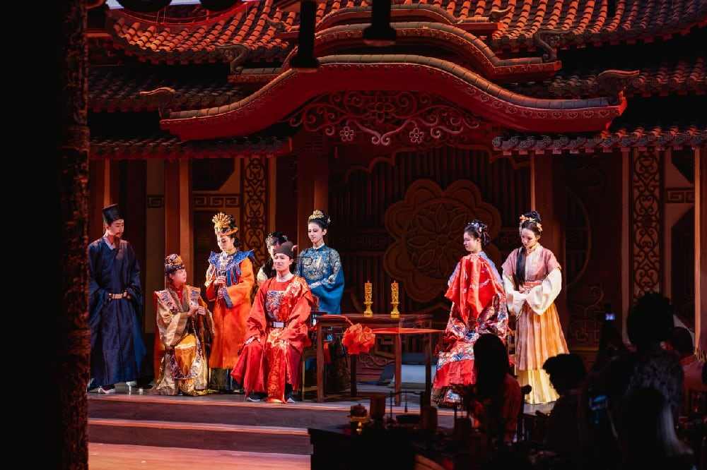 北京首家红楼梦主题沉浸式餐秀「宴外宴」盛大开园:入梦红楼,不负初见,引领餐饮文化新势能! 北京首家红楼梦主题沉浸式餐秀「宴外宴」盛大开园:入梦红楼,不负初见,引领餐饮文化新势能!