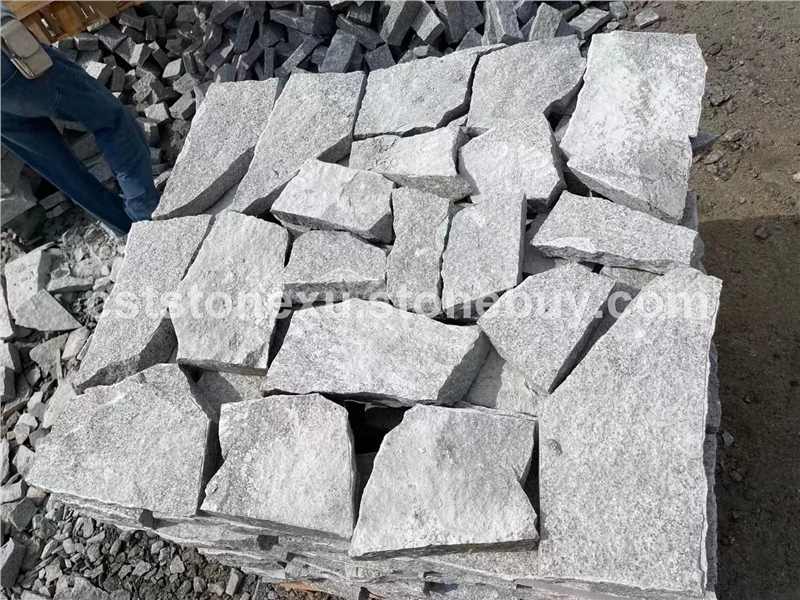芝麻白G603自然面乱型碎拼 广场园林地铺