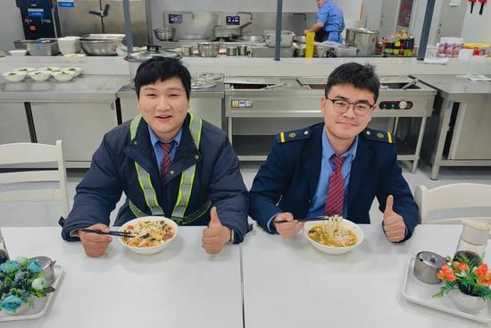 让跑车在外的职工睡好觉!这家行车公寓超智能(图19) 让跑车在外的职工睡好觉!这家行车公寓超智能(图19)
