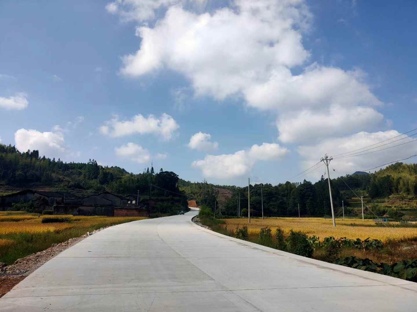 微信图片_20210805120018.jpg 喜报丨我司承建的屏南项目顺利通过交工验收(图1)