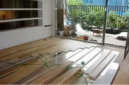 地板砖上能直接铺木地板吗?瓷砖上铺地板注意事项? 地板砖上能直接铺木地板吗?瓷砖上铺地板注意事项?
