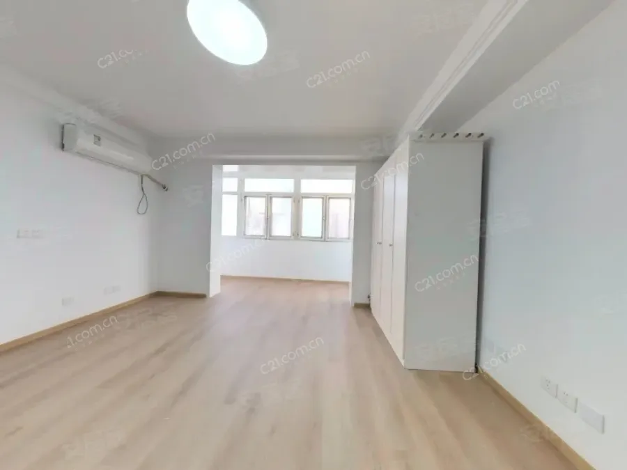 客厅
