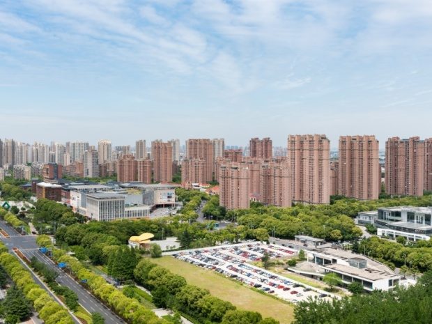 物业回应小区楼前草地变菜地,物业的责任界限在哪?(图1) 物业回应小区楼前草地变菜地,物业的责任界限在哪?(图1)
