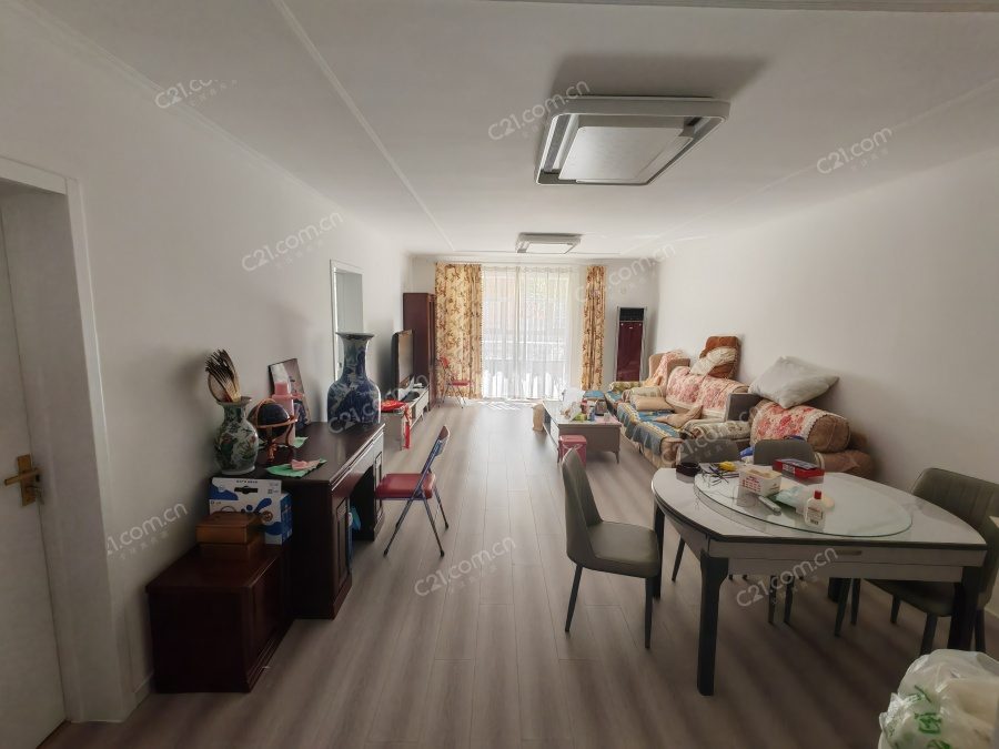 客厅